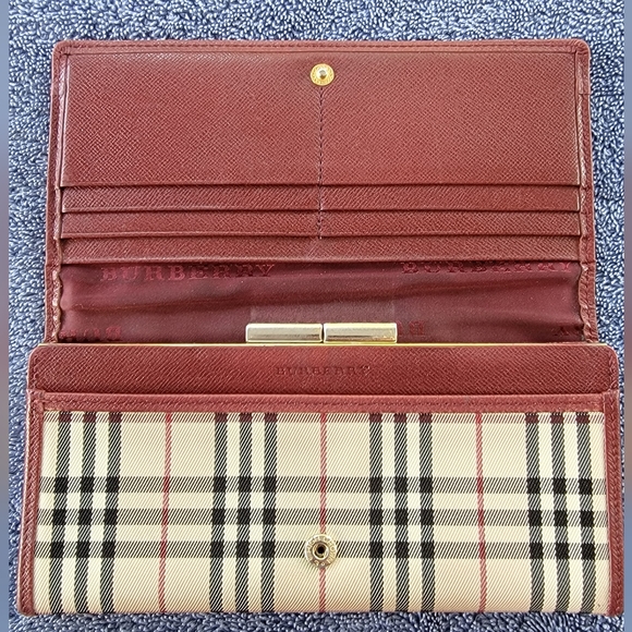 Burberry Beige & Burgundy Canvas Leather Nova Check Long Wallet - Picture 13 of 16